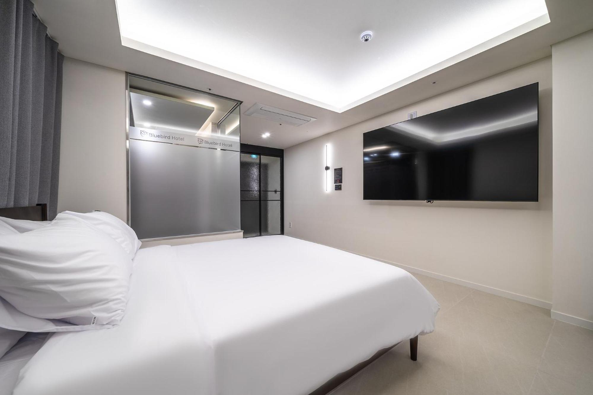 Bluebird Hotel 仁川 外观 照片
