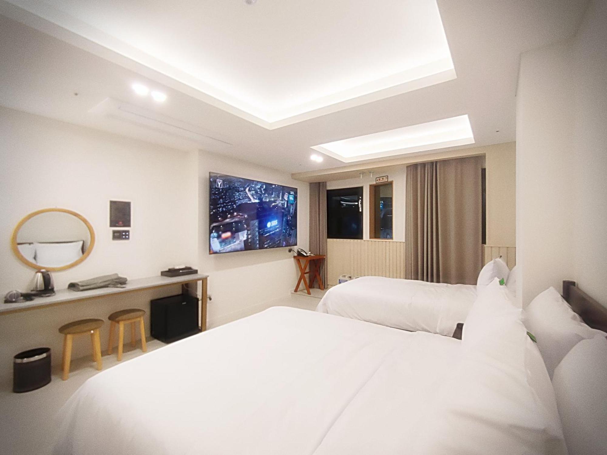 Bluebird Hotel 仁川 外观 照片